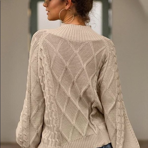 Mock Neck Bishop Sleeve Knit Sweater - Picture 5 of 6